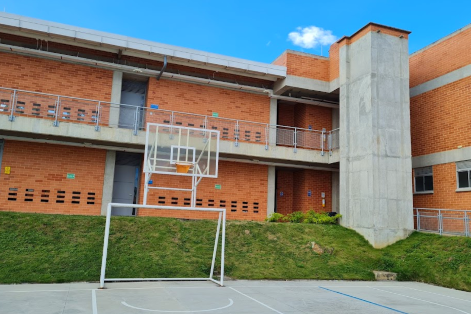bonilla_arquitectos_institucion_educativa_jose_celestino_mutis_la_mesa_cundinamarca_colegio